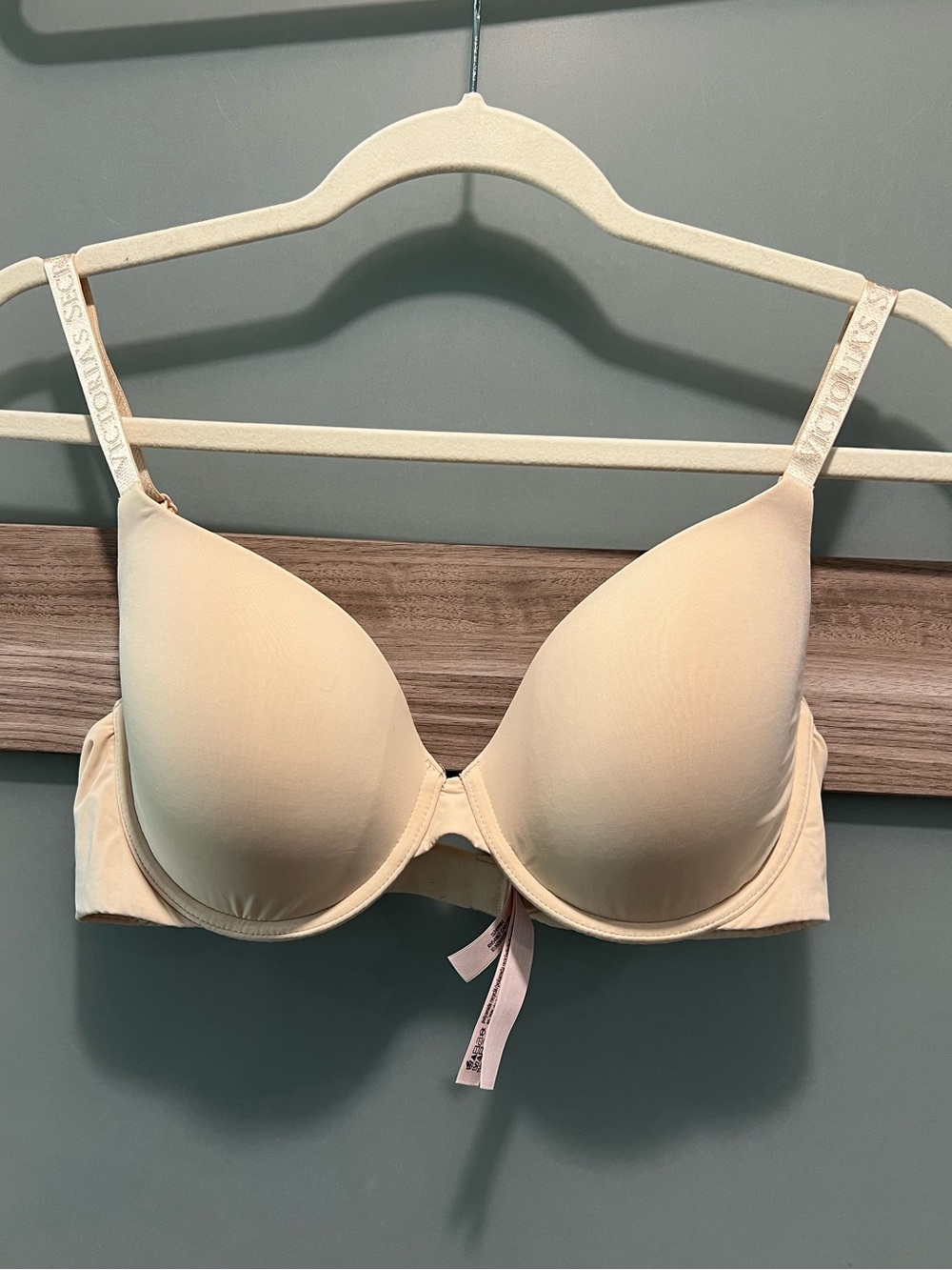 Victoria's Secret | T-Shirt Lightly Lined Demi 36C